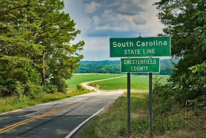 “Creeps Me Out”: 58 People Reveal The North American Folklore That Still Gives Them Chills “Creeps Me Out”: 58 People Reveal The North American Folklore That Still Gives Them Chills