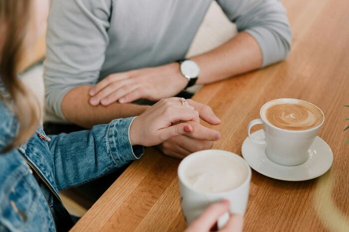 59 Women Get Really Honest About What “Young And Dumb” Decision Still Keeps Them Up At 3 AM 59 Women Get Really Honest About What “Young And Dumb” Decision Still Keeps Them Up At 3 AM