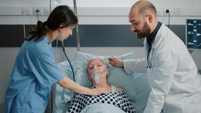 75 Medical Field Workers Share Things They Wish More People Understood 75 Medical Field Workers Share Things They Wish More People Understood