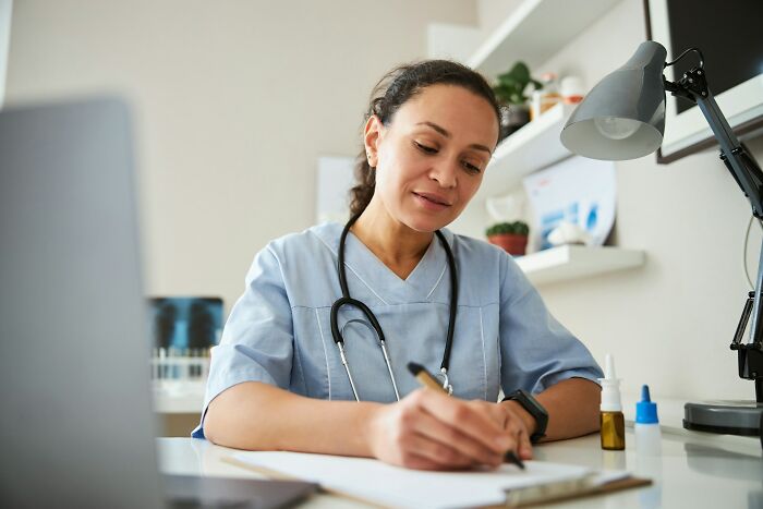 75 Medical Field Workers Share Things They Wish More People Understood 75 Medical Field Workers Share Things They Wish More People Understood