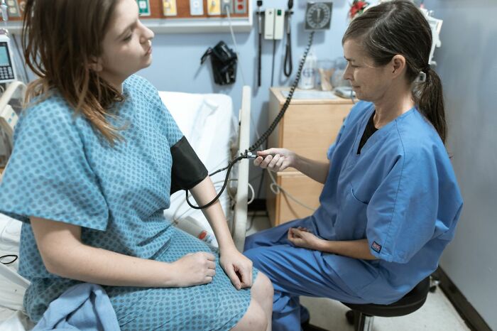 75 Medical Field Workers Share Things They Wish More People Understood 75 Medical Field Workers Share Things They Wish More People Understood