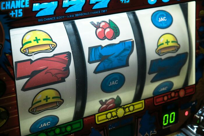 “Kids Locked In The Car For Eight Hours”: 77 Crazy And Sobering Things Seen At Casinos “Kids Locked In The Car For Eight Hours”: 77 Crazy And Sobering Things Seen At Casinos