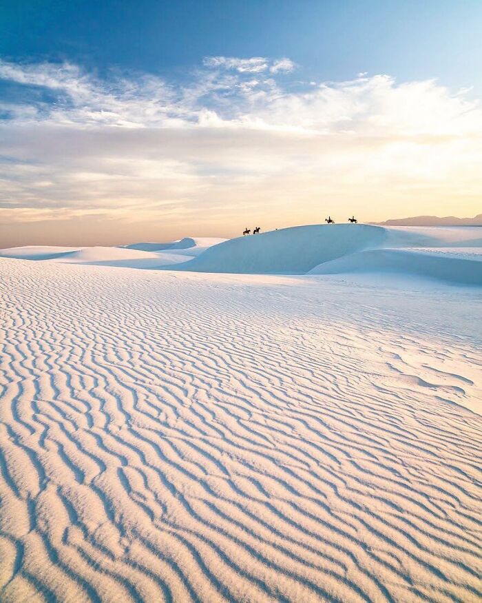 106 Photos That Look Like They’re Fake But People Actually Took Them 106 Photos That Look Like They’re Fake But People Actually Took Them