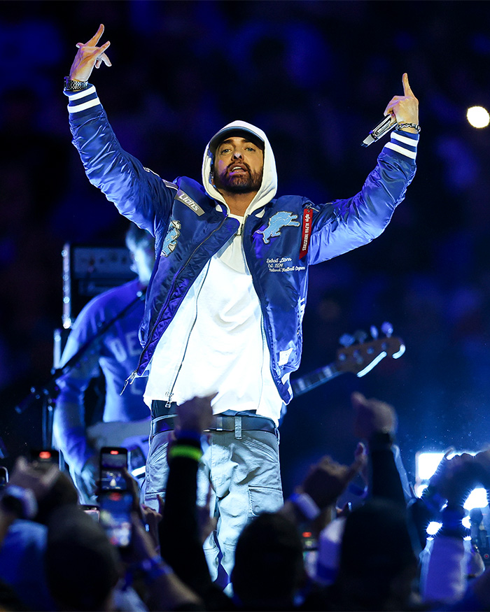 “Couldn’t Take The Time”: Eminem Faces Backlash After Sharing Sweet Letter Dolly Parton Wrote Him “Couldn’t Take The Time”: Eminem Faces Backlash After Sharing Sweet Letter Dolly Parton Wrote Him