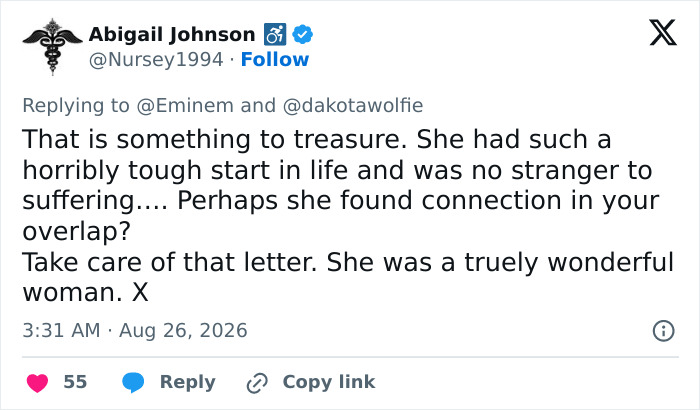 “Couldn’t Take The Time”: Eminem Faces Backlash After Sharing Sweet Letter Dolly Parton Wrote Him “Couldn’t Take The Time”: Eminem Faces Backlash After Sharing Sweet Letter Dolly Parton Wrote Him