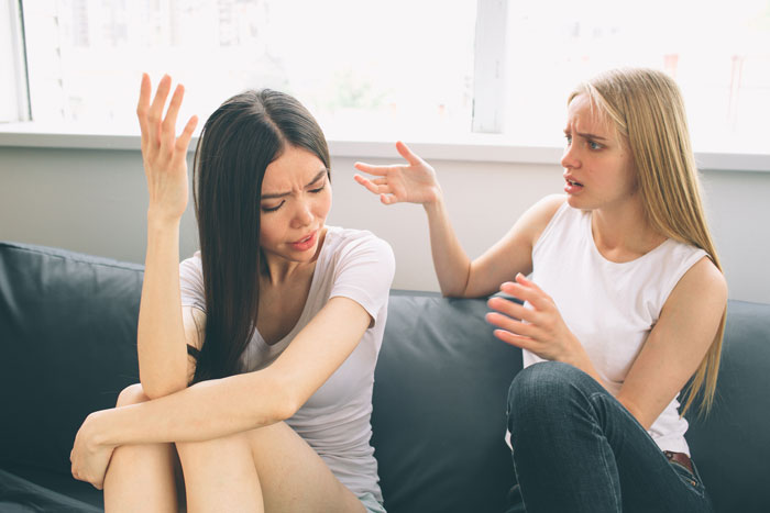 Laptop Gets Hidden Out Of Spite, Woman Sees This Is Just Red Flag Nr.1 After A 7-Year Relationship Laptop Gets Hidden Out Of Spite, Woman Sees This Is Just Red Flag Nr.1 After A 7-Year Relationship