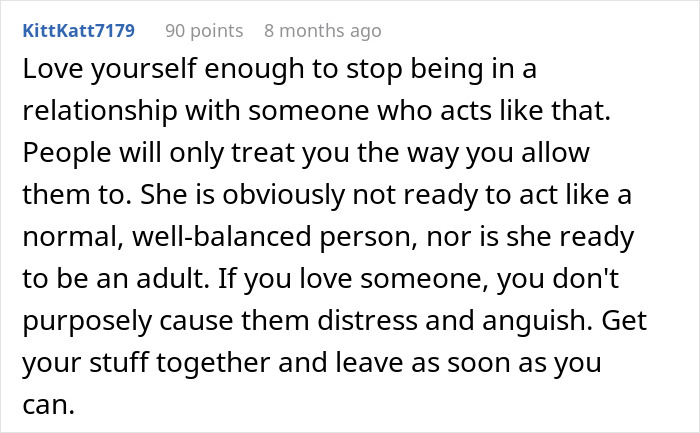 Laptop Gets Hidden Out Of Spite, Woman Sees This Is Just Red Flag Nr.1 After A 7-Year Relationship Laptop Gets Hidden Out Of Spite, Woman Sees This Is Just Red Flag Nr.1 After A 7-Year Relationship
