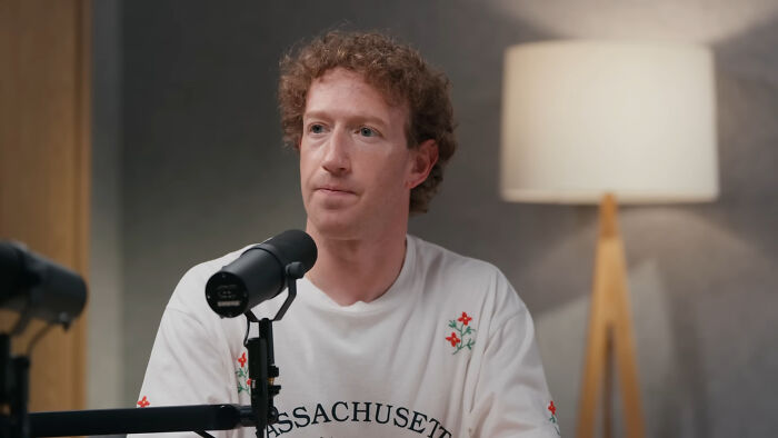 Mark Zuckerberg Warns Meta Users About One Thing That Will Happen If They Screenshot Messenger Chats Mark Zuckerberg Warns Meta Users About One Thing That Will Happen If They Screenshot Messenger Chats
