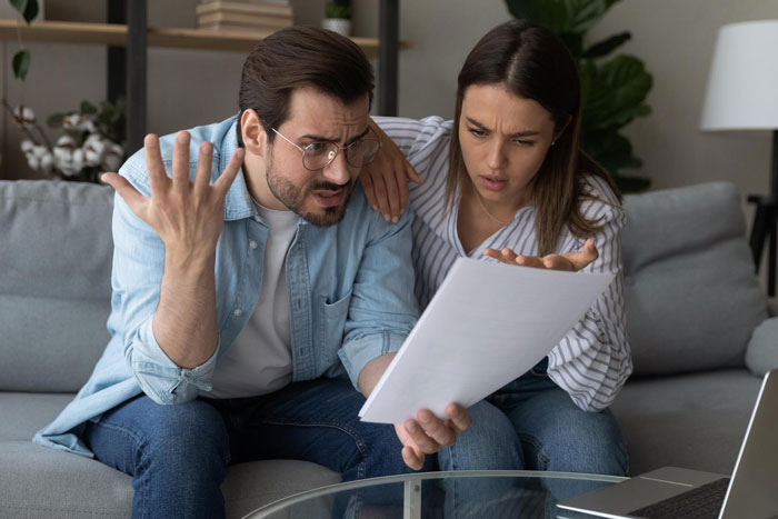 Financially Illiterate 27YO Gets Inheritance And Family Home, His BIL Is Starting Drama Financially Illiterate 27YO Gets Inheritance And Family Home, His BIL Is Starting Drama