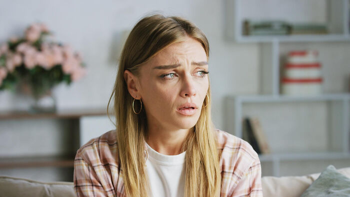 68 People Reveal Bizarre Body Tricks That Sound Fake Until They Actually Try Them For Themselves
