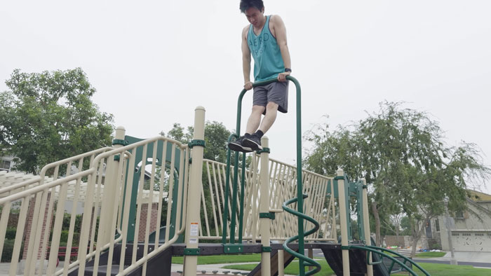 YouTuber Does 50 Pull-Ups And 100 Push-Ups Daily For A Month, Discovers His Real Limit The Hard Way