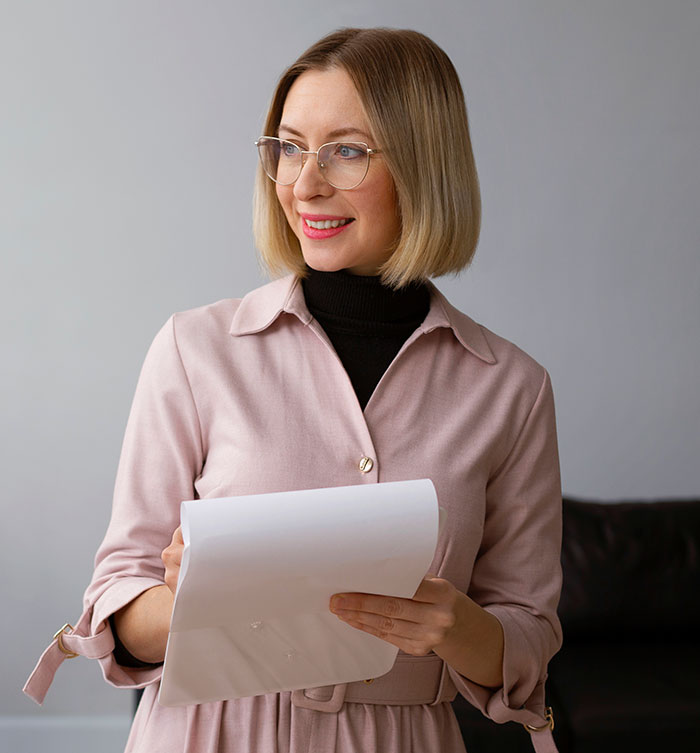43 Jobs So Weird It’s Hard To Believe Someone Actually Gets Paid To Do Them 43 Jobs So Weird It’s Hard To Believe Someone Actually Gets Paid To Do Them