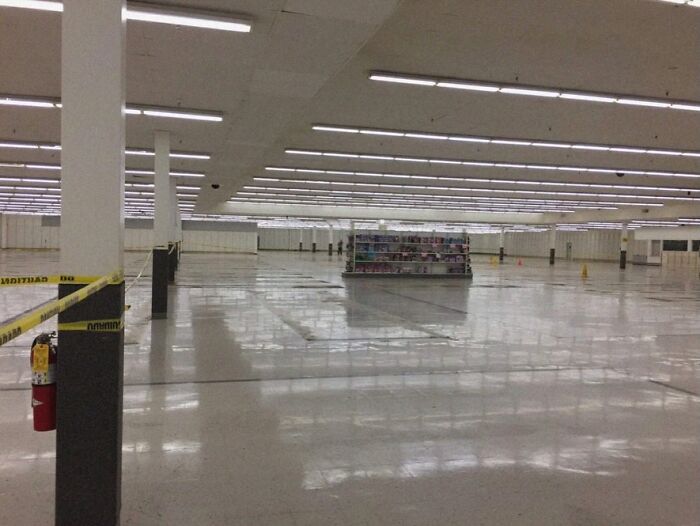 80 Unnerving Yet Intriguing Liminal Spaces That Feel Unreal 80 Unnerving Yet Intriguing Liminal Spaces That Feel Unreal