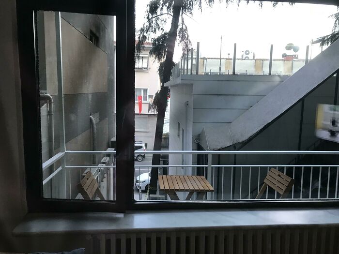 You May Never Trust An Airbnb Listing After Seeing These 49 Photos You May Never Trust An Airbnb Listing After Seeing These 49 Photos