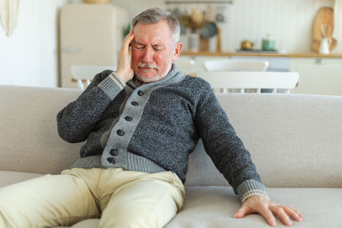 Cardiac Surgeon Has A Heart Attack After Ignoring Red Flags, Reveals The Signs People Shouldn’t Neglect Cardiac Surgeon Has A Heart Attack After Ignoring Red Flags, Reveals The Signs People Shouldn’t Neglect
