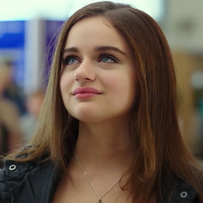 Joey King Flashed Her Underwear At Movie Premiere, Then Got Hit With Plastic Surgery Accusations Joey King Flashed Her Underwear At Movie Premiere, Then Got Hit With Plastic Surgery Accusations