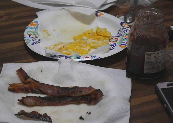 Missouri Grandma Refuses To Back Down After Being Ordered To Stop Serving Her Neighbors Free Breakfasts Missouri Grandma Refuses To Back Down After Being Ordered To Stop Serving Her Neighbors Free Breakfasts