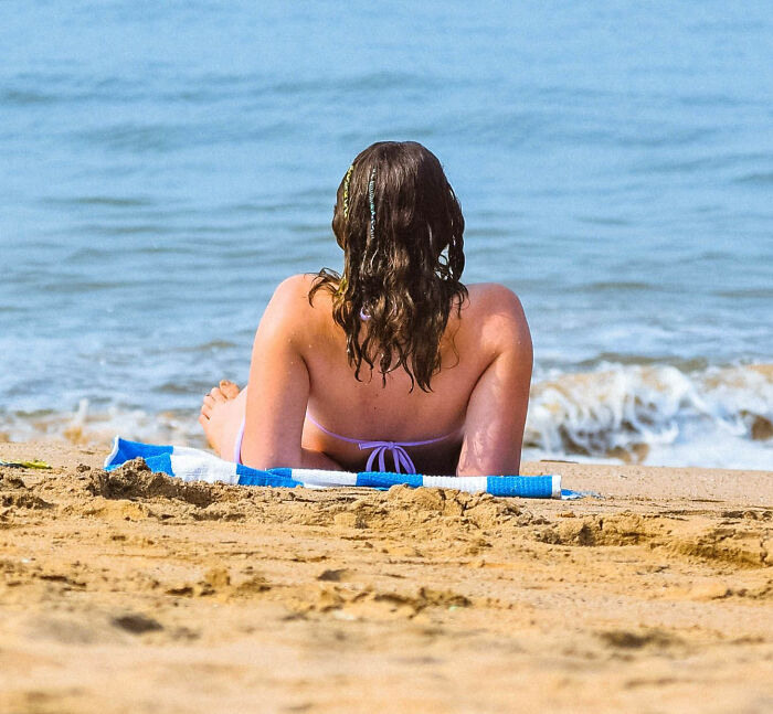Expert Chimes In After Woman Claims Her Before-And-After Pics Of Trip To France “Prove” The US Diet Keeps People “Chronically Inflamed” Expert Chimes In After Woman Claims Her Before-And-After Pics Of Trip To France “Prove” The US Diet Keeps People “Chronically Inflamed”