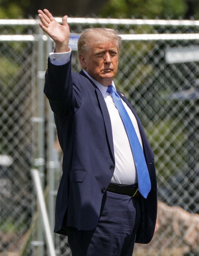 Doctors Flag Alarming Health “Marker” In Donald Trump That Could Point To A Troubling Prognosis Doctors Flag Alarming Health “Marker” In Donald Trump That Could Point To A Troubling Prognosis