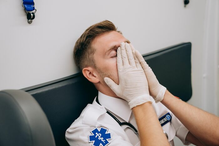 “Incompatible With Life”: 57 Medical Staff Warn About Things That Are Much More Dangerous Than They Seem “Incompatible With Life”: 57 Medical Staff Warn About Things That Are Much More Dangerous Than They Seem