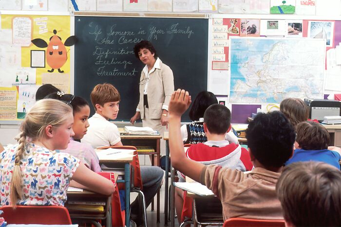 “The Voices Are Telling Me To Do This”: 48 Times Teachers Were Terrified Of Their Own Students “The Voices Are Telling Me To Do This”: 48 Times Teachers Were Terrified Of Their Own Students