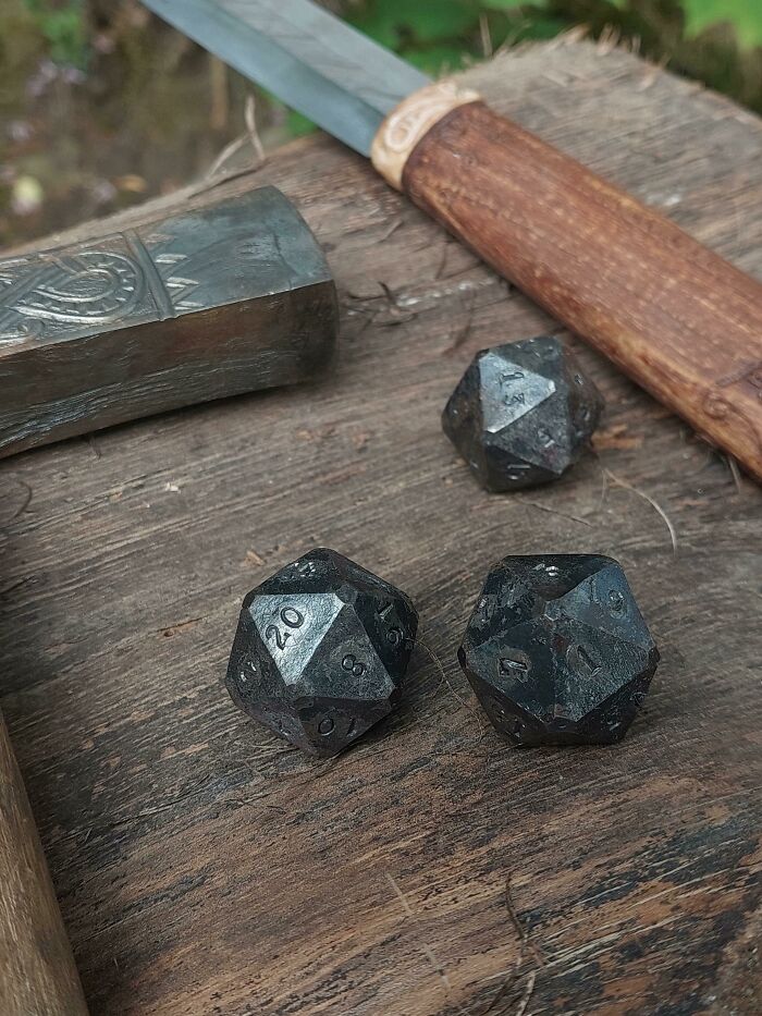 89 Impressive Things People Forged From Metal That Look Almost Too Good To Be Handmade