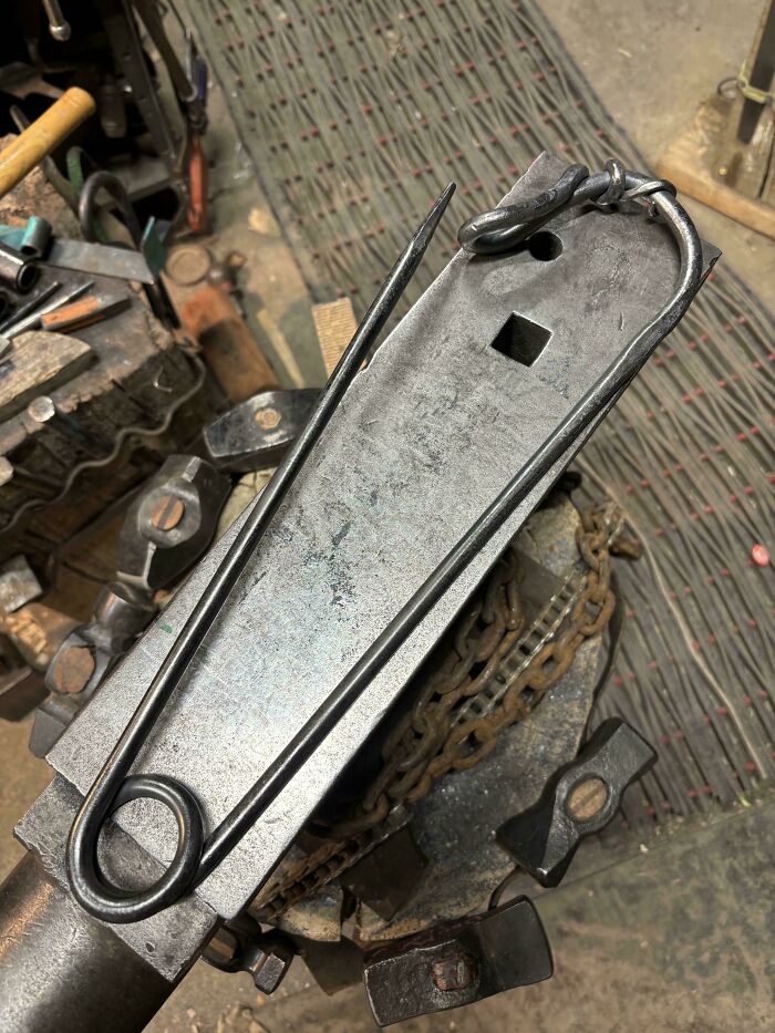 89 Impressive Things People Forged From Metal That Look Almost Too Good To Be Handmade