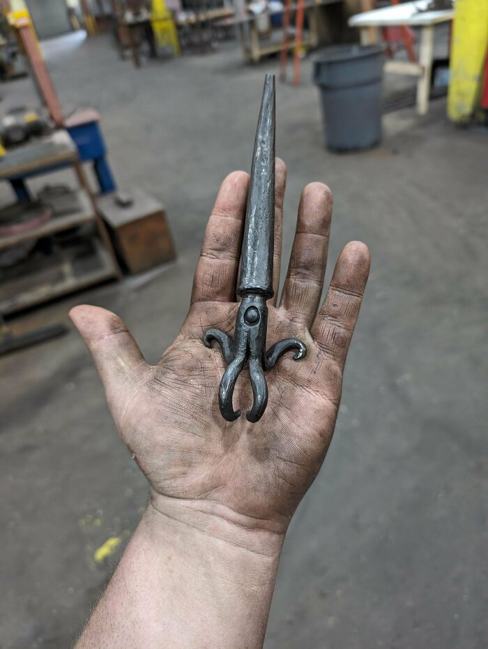 89 Impressive Things People Forged From Metal That Look Almost Too Good To Be Handmade