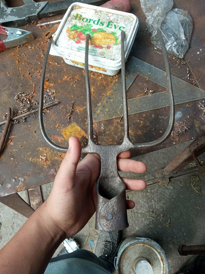89 Impressive Things People Forged From Metal That Look Almost Too Good To Be Handmade