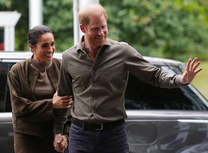 Yet Another Detail Of Meghan Markle And Prince Harry’s Return To UK Sparks Outrage As They Land At Birmingham