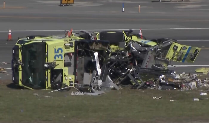 Bombshell Report Reveals Air Traffic Controllers’ Appalling Move Ahead Of AirCanada Crash That Claimed Pilots’ Lives Bombshell Report Reveals Air Traffic Controllers’ Appalling Move Ahead Of AirCanada Crash That Claimed Pilots’ Lives