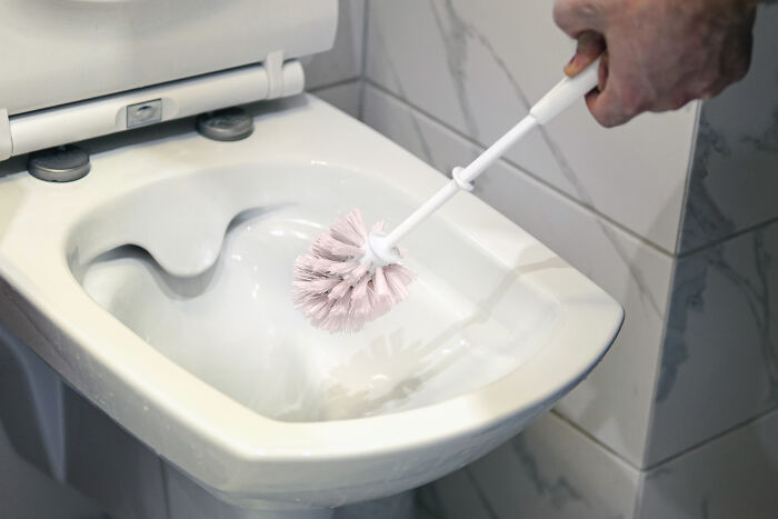 82 Unhinged House Rules That Make Sense To The Family And Absolutely Nobody Else
