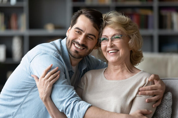 82 People Admit They Became Affair Partners, And Their Reasons Are All Over The Place 82 People Admit They Became Affair Partners, And Their Reasons Are All Over The Place