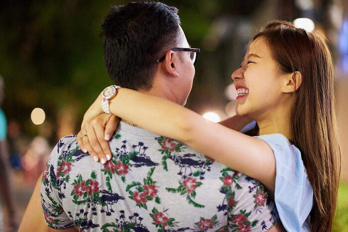 82 People Admit They Became Affair Partners, And Their Reasons Are All Over The Place 82 People Admit They Became Affair Partners, And Their Reasons Are All Over The Place