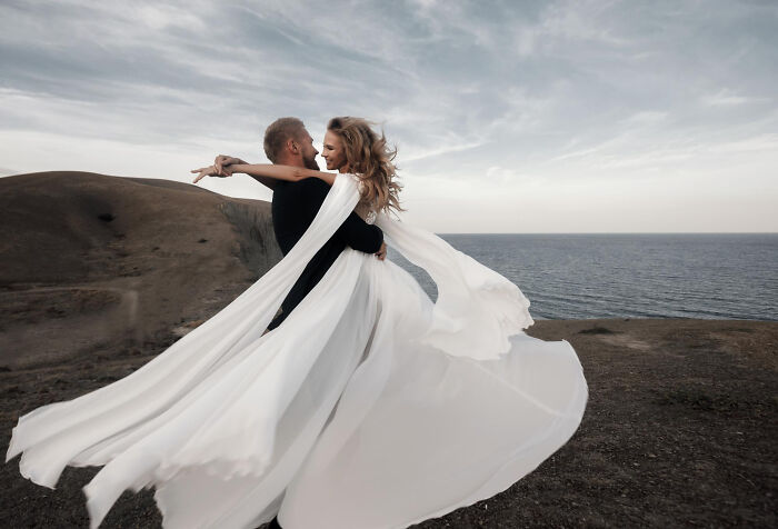 82 People Admit They Became Affair Partners, And Their Reasons Are All Over The Place 82 People Admit They Became Affair Partners, And Their Reasons Are All Over The Place