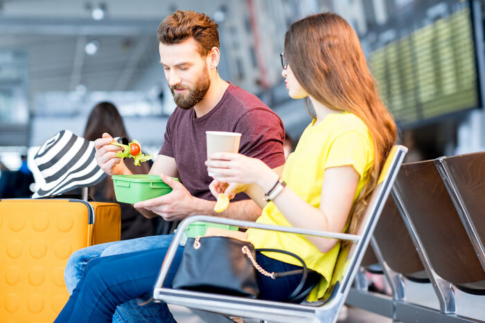 74 &ldquo;Poverty Habits&rdquo; These Women Still Swear By Even Though They&rsquo;re No Longer Broke