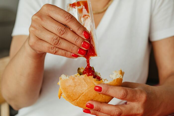 74 &ldquo;Poverty Habits&rdquo; These Women Still Swear By Even Though They&rsquo;re No Longer Broke