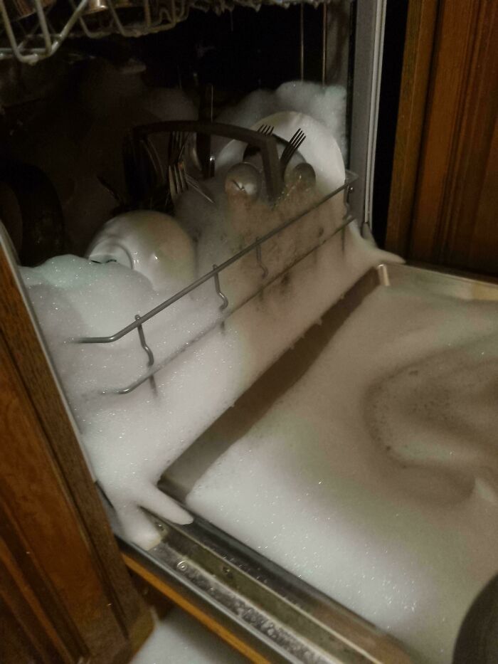 “I Hate This”: 80 Times A Mildly Infuriating Obstacle Got In The Way Of A Perfectly Good Day “I Hate This”: 80 Times A Mildly Infuriating Obstacle Got In The Way Of A Perfectly Good Day