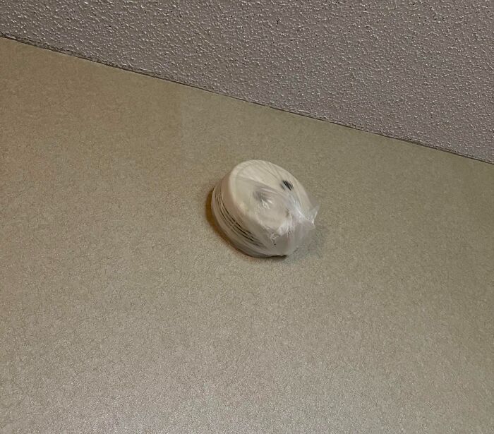 “I Hate This”: 80 Times A Mildly Infuriating Obstacle Got In The Way Of A Perfectly Good Day “I Hate This”: 80 Times A Mildly Infuriating Obstacle Got In The Way Of A Perfectly Good Day