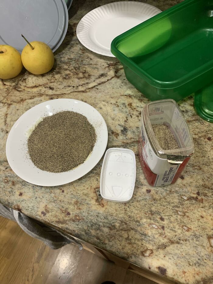 “I Hate This”: 80 Times A Mildly Infuriating Obstacle Got In The Way Of A Perfectly Good Day “I Hate This”: 80 Times A Mildly Infuriating Obstacle Got In The Way Of A Perfectly Good Day