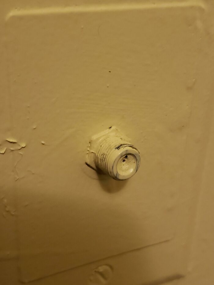 “I Hate This”: 80 Times A Mildly Infuriating Obstacle Got In The Way Of A Perfectly Good Day “I Hate This”: 80 Times A Mildly Infuriating Obstacle Got In The Way Of A Perfectly Good Day