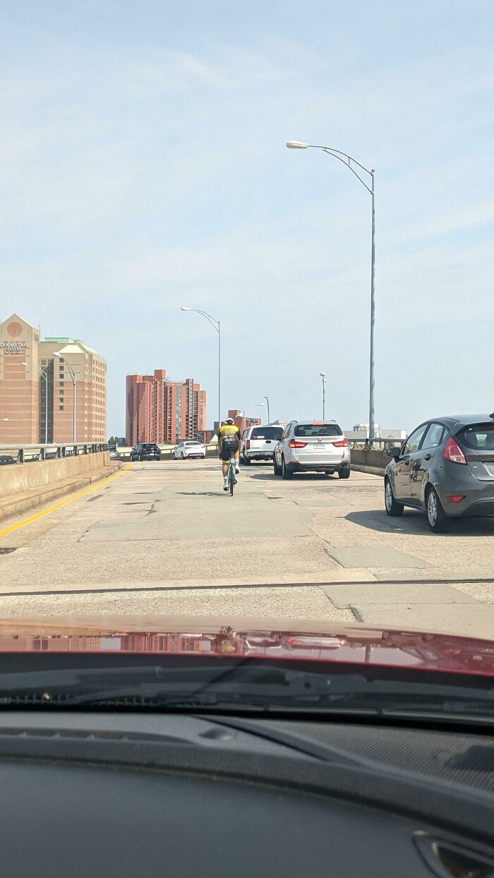 “I Hate This”: 80 Times A Mildly Infuriating Obstacle Got In The Way Of A Perfectly Good Day “I Hate This”: 80 Times A Mildly Infuriating Obstacle Got In The Way Of A Perfectly Good Day
