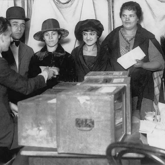 94 Rare And Fascinating Photos From American History You Probably Haven’t Seen Before