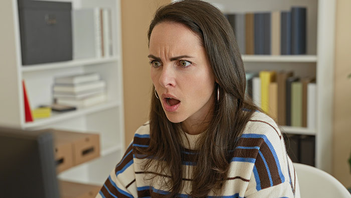 Parents Gaslight Babysitter For A Year About A Crying Baby While They Are The Problem All Along Parents Gaslight Babysitter For A Year About A Crying Baby While They Are The Problem All Along