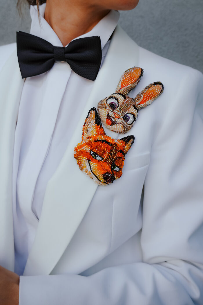 From Michael Jackson To Golden Globes Brooches: 40 Incredible Beaded Creations By Tiffany Pisani From Michael Jackson To Golden Globes Brooches: 40 Incredible Beaded Creations By Tiffany Pisani