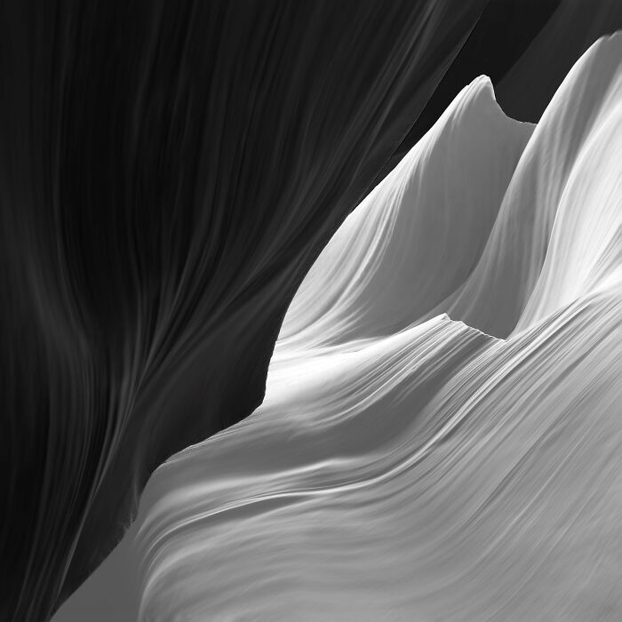 These Captivating Photos Reveal New Perspectives At The Minimalist Photography Awards 2026 (34 Pics) These Captivating Photos Reveal New Perspectives At The Minimalist Photography Awards 2026 (34 Pics)