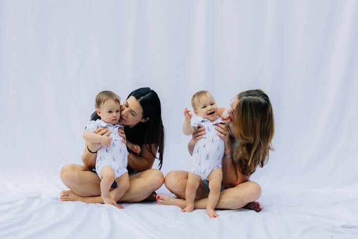 Woman Gives Birth To Twins With Different Bio Parents, Leaves Australian Court In A Unique Legal Bind Woman Gives Birth To Twins With Different Bio Parents, Leaves Australian Court In A Unique Legal Bind