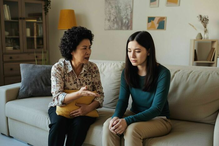 Mom Tried Setting Her Up With a Man Over 50, Then She Opened Up About China’s Painful “Leftover Women” Label