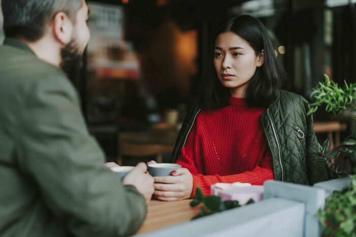 Mom Tried Setting Her Up With a Man Over 50, Then She Opened Up About China’s Painful “Leftover Women” Label