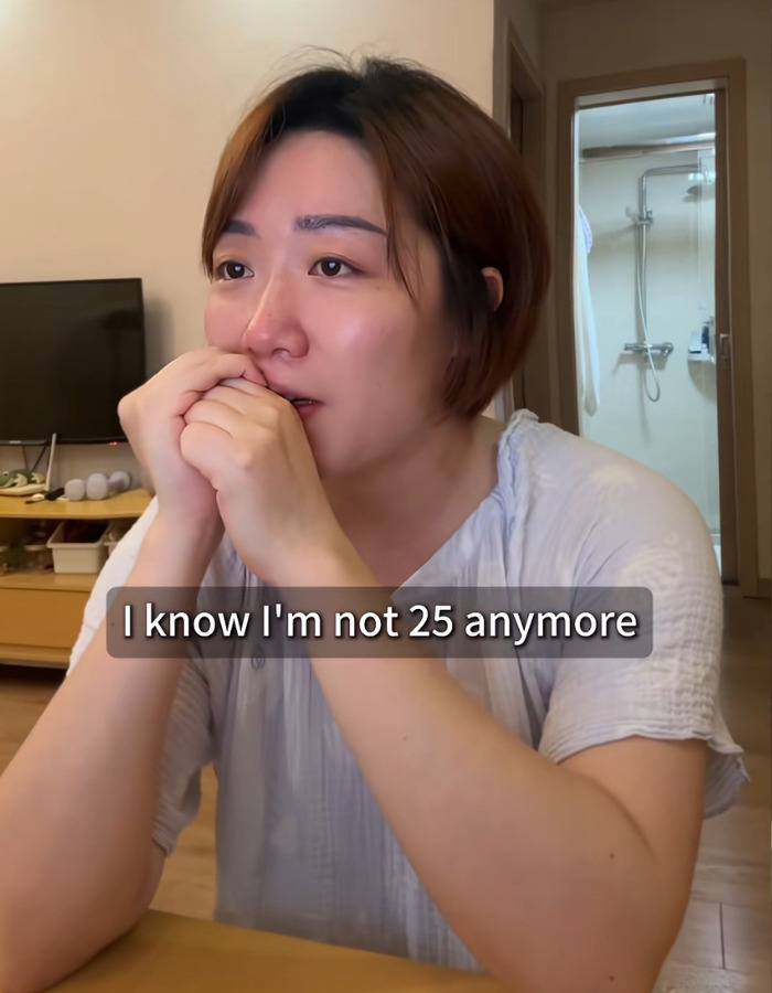 Mom Tried Setting Her Up With a Man Over 50, Then She Opened Up About China’s Painful “Leftover Women” Label